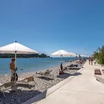 度假居 Stunning In *